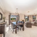Vila Classic Atsoupades