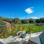 Vila Classic Atsoupades